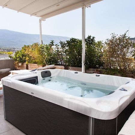 Gorgeous Penthouse With Private Jacuzzi And Amazing View! Lägenhet Aten Exteriör bild