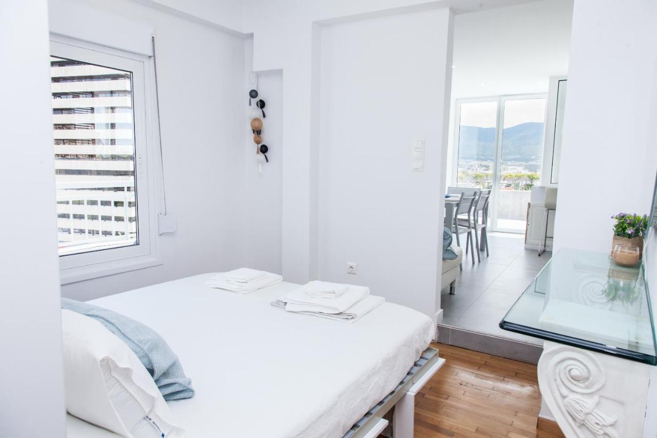 Gorgeous Penthouse With Private Jacuzzi And Amazing View! Lägenhet Aten Exteriör bild