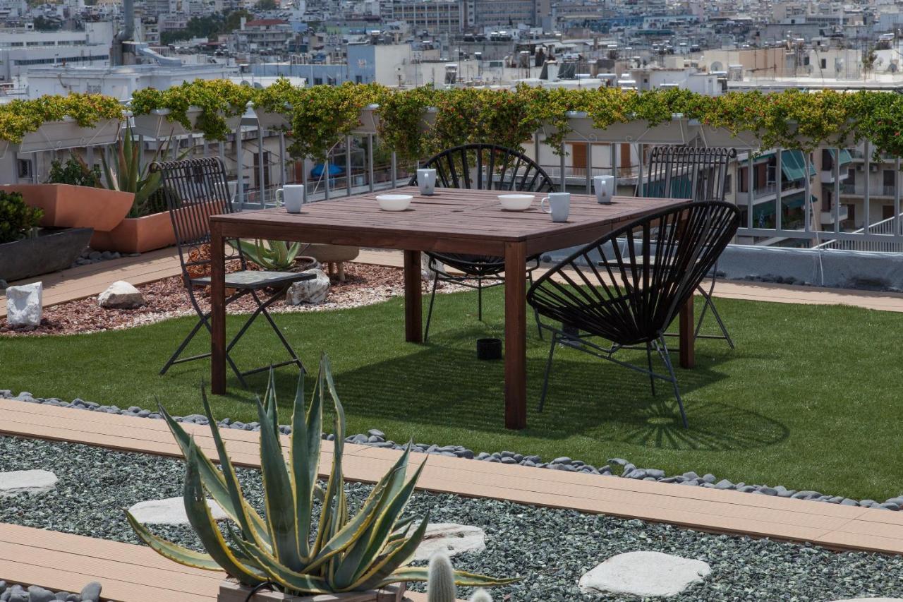 Gorgeous Penthouse With Private Jacuzzi And Amazing View! Lägenhet Aten Exteriör bild