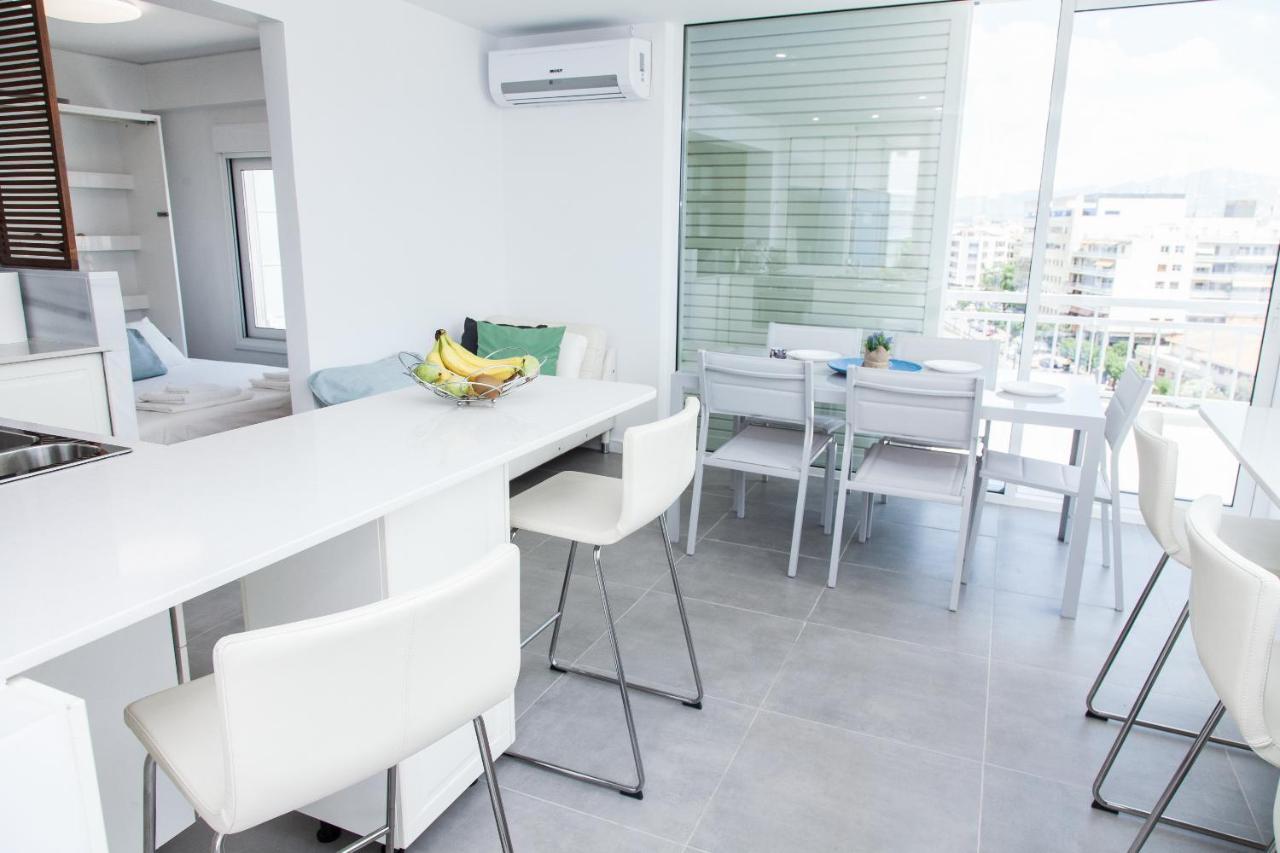 Gorgeous Penthouse With Private Jacuzzi And Amazing View! Lägenhet Aten Exteriör bild