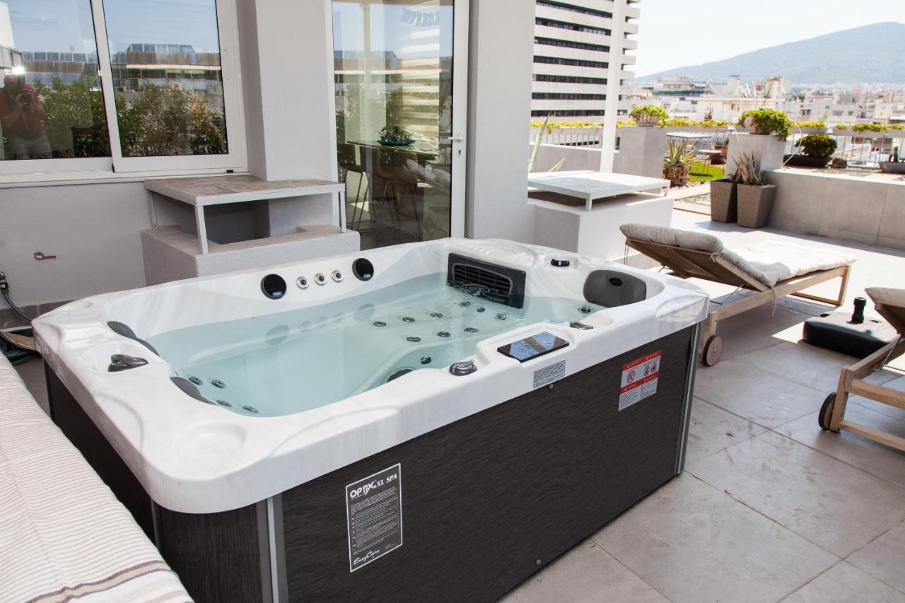 Gorgeous Penthouse With Private Jacuzzi And Amazing View! Lägenhet Aten Exteriör bild